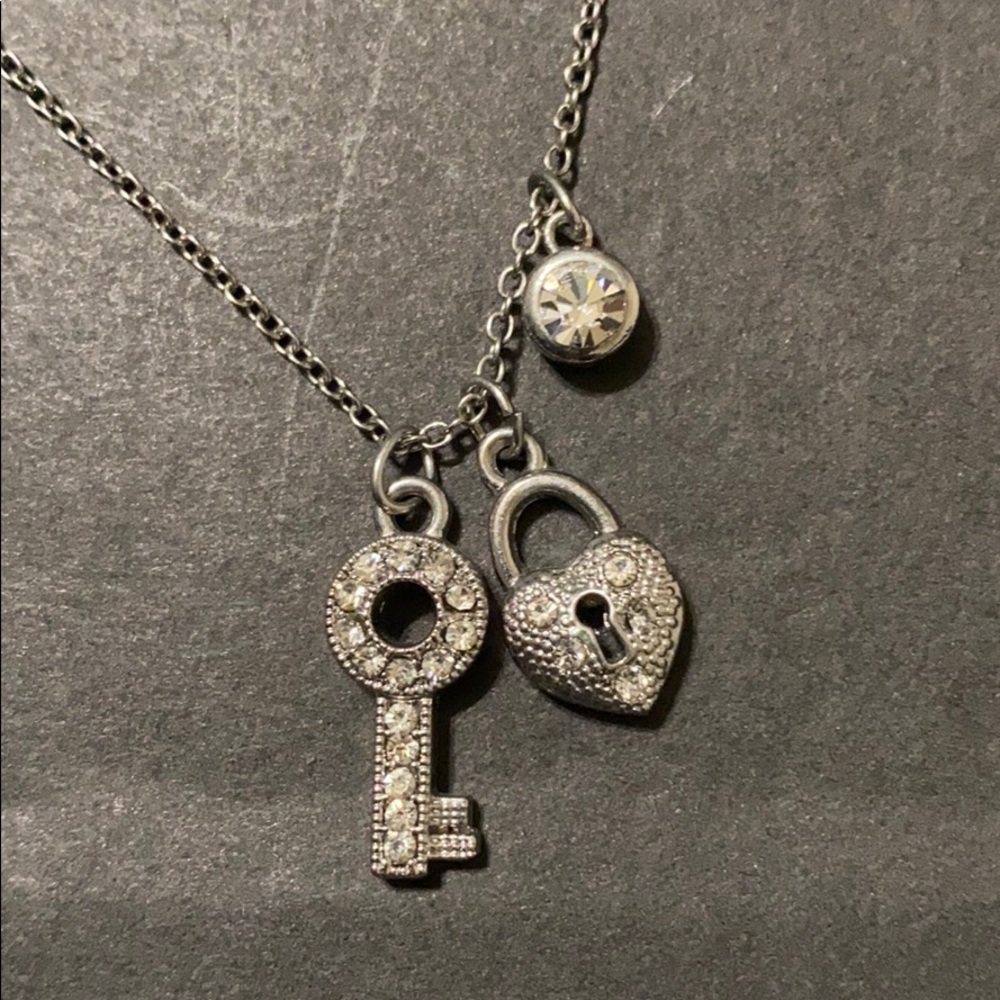 Lock and key - Picture 2 of 4